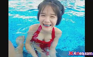 เด็กน้อยอยากโชว์